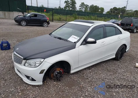 2009 Mercedes-Benz C 300 Sport 4Matic из США, поврежденный, VIN WDDGF81X39R080982